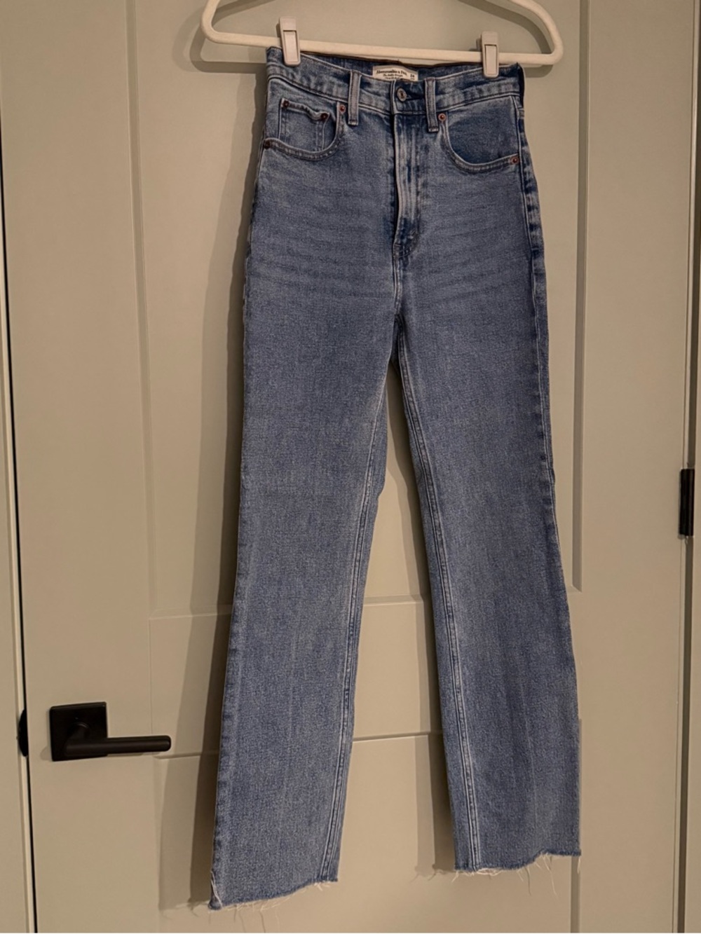 Abercrombie Ankle Straight Ultra High-Rise Jeans (Long)